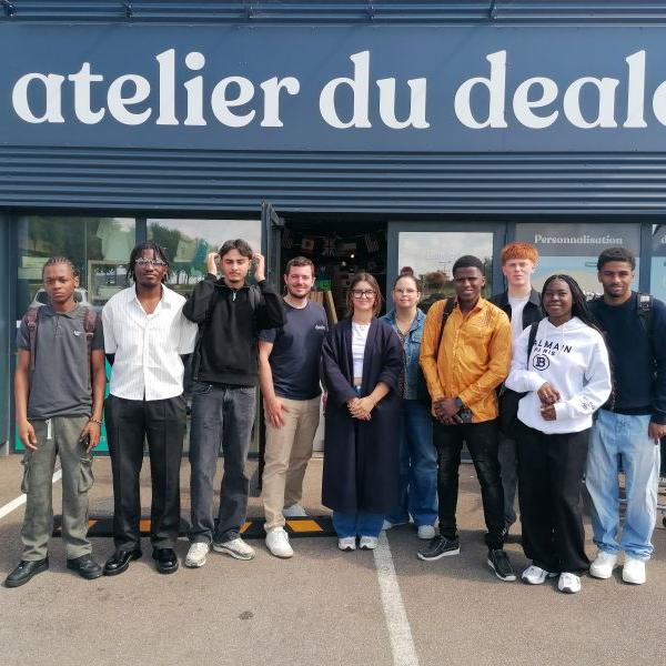 Sortie Pédagogique à l'atelier du Dealer