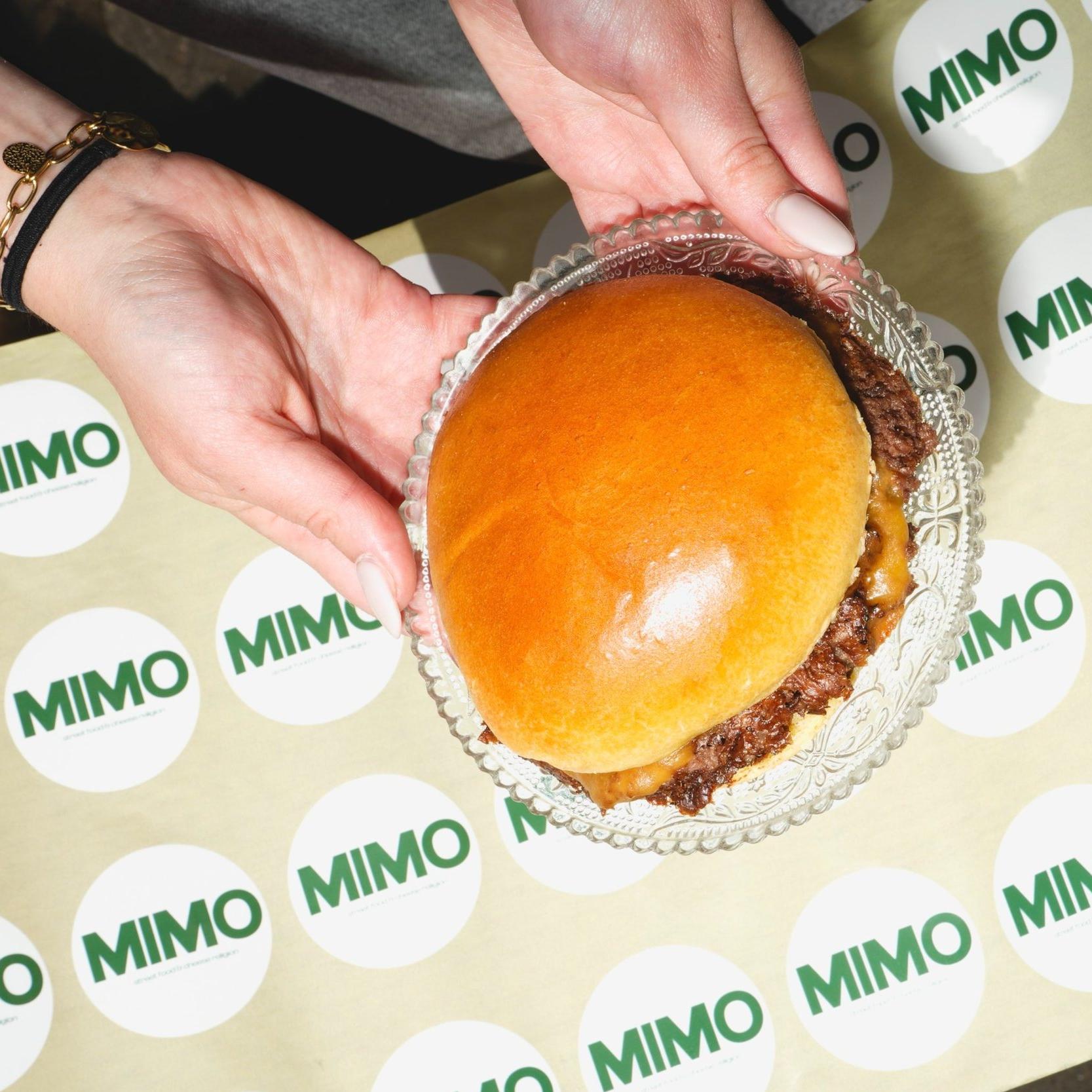 Mimo régale l’ISPN chaque mercredi midi 🍔 Mimo régale l’ISPN chaque mercredi midi 🍔